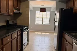 197B Sierra Ct, Woodbridge Township, NJ 07095 - Photo 4