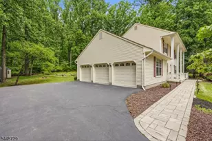 9 Stirrup Way, Franklin Township, NJ 08540 - Photo 34