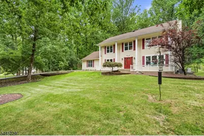 9 Stirrup Way #9, Franklin Township, NJ 08540 - Photo 2