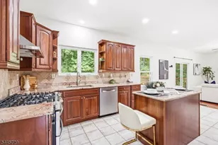 9 Stirrup Way, Franklin Township, NJ 08540 - Photo 12