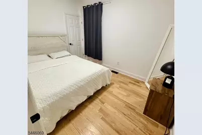 43 Bragaw Ave, Newark, NJ 07112 - Photo 10
