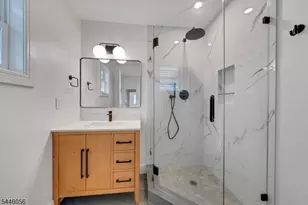20 Lexington Ave, Montclair, NJ 07042 - Photo 10