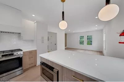 20 Lexington Ave #20B, Montclair, NJ 07042 - Photo 6
