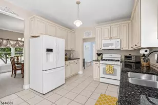 33 Hughey Ln, Hillsborough Township, NJ 08844 - Photo 10