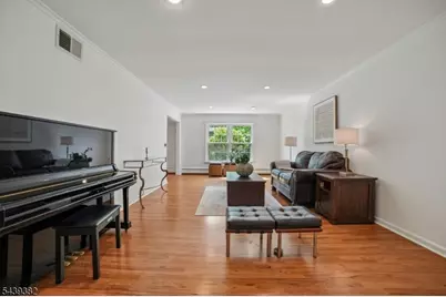 25 Tremont Ter, Livingston, NJ 07039 - Photo 6
