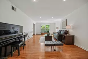 25 Tremont Terrace, Livingston, NJ 07039 - Photo 6