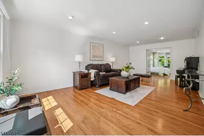 25 Tremont Ter, Livingston, NJ 07039 - Photo 4