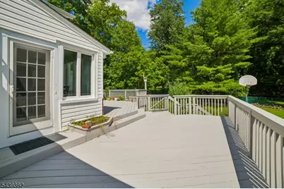 25 Tremont Ter, Livingston, NJ 07039 - Photo 38
