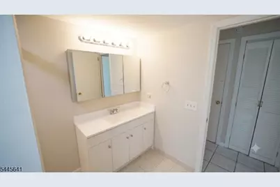 31 Dupont, Wayne, NJ 07470 - Photo 8