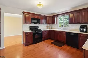 15 Ryan Ln, Lincoln Park, NJ 07035 - Photo 8