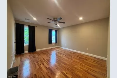 850 Rebecca Pl, Elizabeth, NJ 07201 - Photo 10