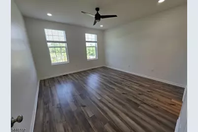 82 Depot Way, Dunellen, NJ 08812 - Photo 8