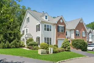 124 Constitution Way, Bernards Township, NJ 07920 - Photo 2