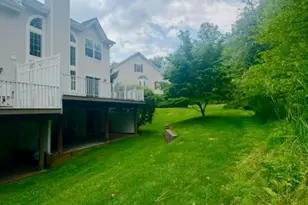 124 Constitution Way, Bernards Township, NJ 07920 - Photo 2