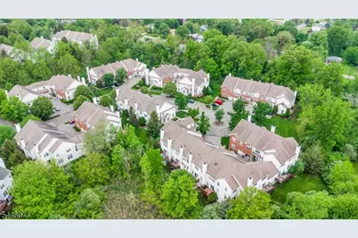 19 Gordon Cir, Parsippany, NJ 07054 - Photo 34