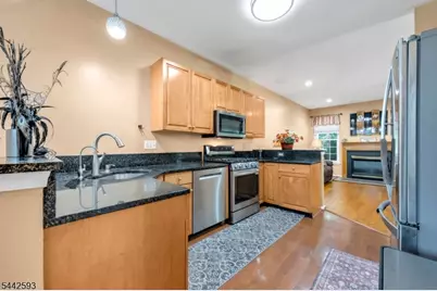 178 Crown Point Rd, Parsippany, NJ 07054 - Photo 2