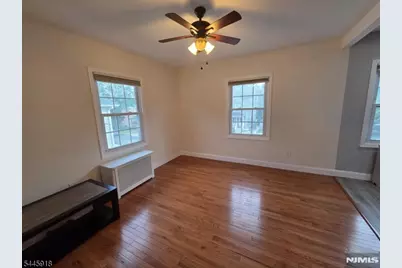 16 Sidney Ave, Rutherford, NJ 07070 - Photo 4