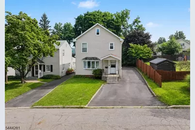9 Chestnut St, Sussex, NJ 07461 - Photo 4