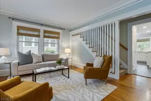 11 Windsor Pl, Montclair, NJ 07043 - Photo 4