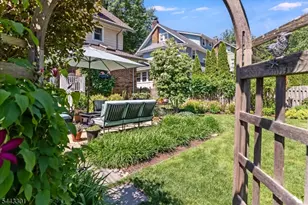 11 Windsor Pl, Montclair, NJ 07043 - Photo 34