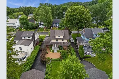 11 Windsor Pl, Montclair, NJ 07043 - Photo 44