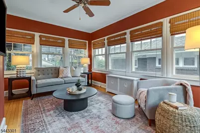 11 Windsor Pl, Montclair, NJ 07043 - Photo 8