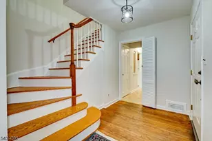 328 Plymouth Rd, Union Township, NJ 07083 - Photo 4