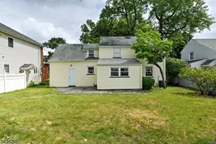 328 Plymouth Rd, Union Township, NJ 07083 - Photo 32