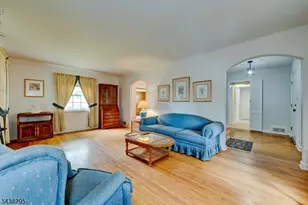 328 Plymouth Rd, Union Township, NJ 07083 - Photo 6