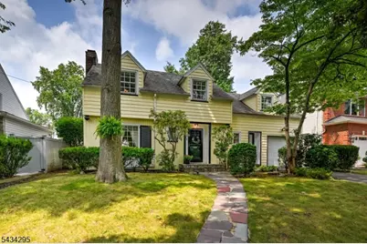328 Plymouth Rd, Union Township, NJ 07083 - Photo 2