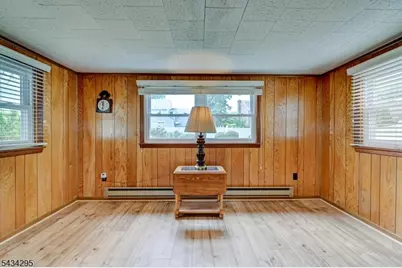 328 Plymouth Rd, Union Township, NJ 07083 - Photo 12