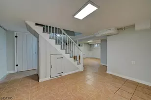 328 Plymouth Rd, Union Township, NJ 07083 - Photo 28