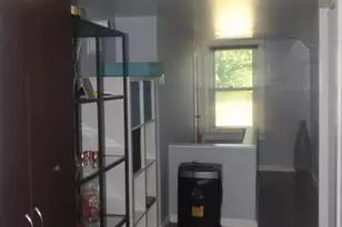 1657 W 3rd St, Piscataway Township, NJ 08854 - Photo 20