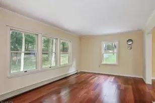 66 Maple St, Watchung, NJ 07069 - Photo 2