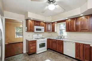 66 Maple St, Watchung, NJ 07069 - Photo 6