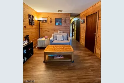 18 Prince St, Hamburg, NJ 07419 - Photo 10