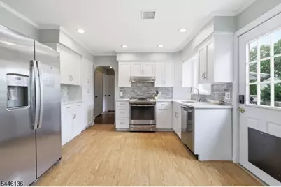 124 Rivervale Rd, River Vale Township, NJ 07675 - Photo 8