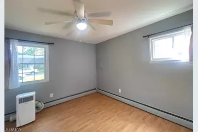 19 W Francis St, Woodbridge Township, NJ 08830 - Photo 16