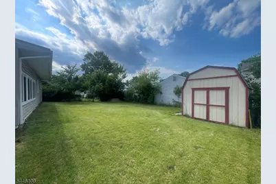 19 W Francis St, Woodbridge Township, NJ 08830 - Photo 24
