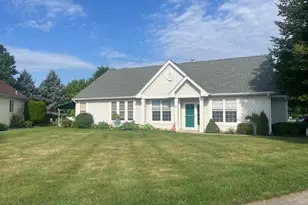 9 Buckingham Cir, White Township, NJ 07823 - Photo 1