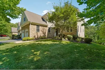 1 Roehm Ct, West Orange Township, NJ 07052 - Photo 2