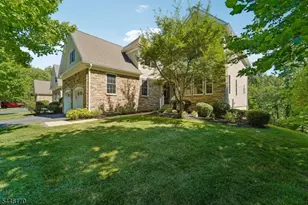 1 Roehm Ct, West Orange Township, NJ 07052 - Photo 2