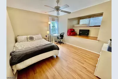 2 Hawthorne Pl, Bernards Township, NJ 07920 - Photo 12