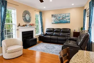 38 Gordon Cir, Parsippany, NJ 07054 - Photo 2