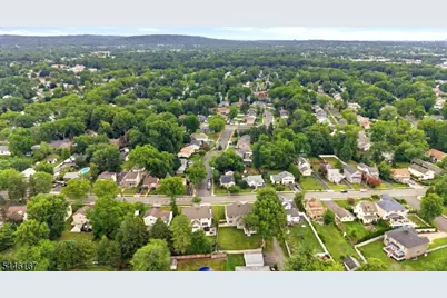 42 Evergreen Ave, Springfield, NJ 07081 - Photo 6