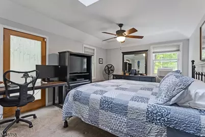 109 Valley View Trl, Sparta Township, NJ 07871 - Photo 10