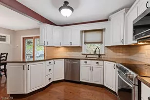 109 Valley View Trail, Sparta Township, NJ 07871 - Photo 2
