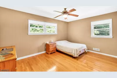 28 Southard Pl, Bernards Township, NJ 07920 - Photo 14