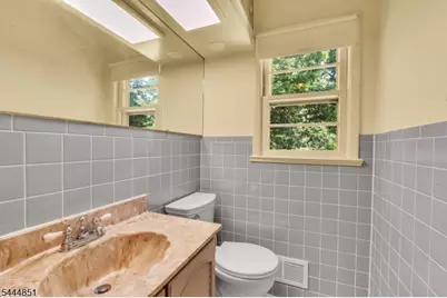 28 Southard Pl, Bernards Township, NJ 07920 - Photo 12