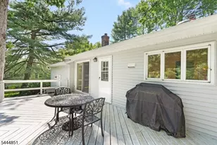 28 Southard Pl, Bernards Township, NJ 07920 - Photo 18